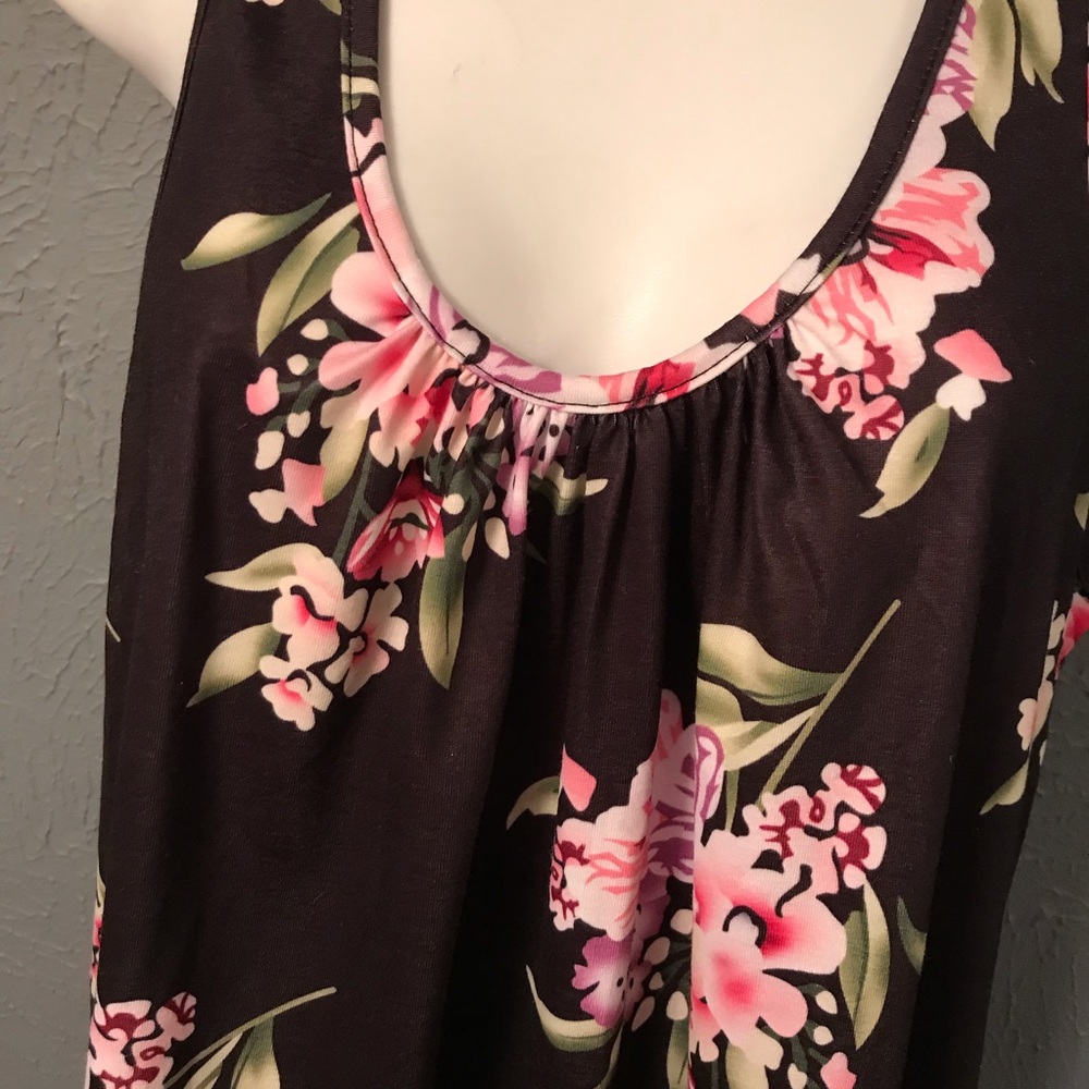 Floral Dreams tank - Picture 4 of 6